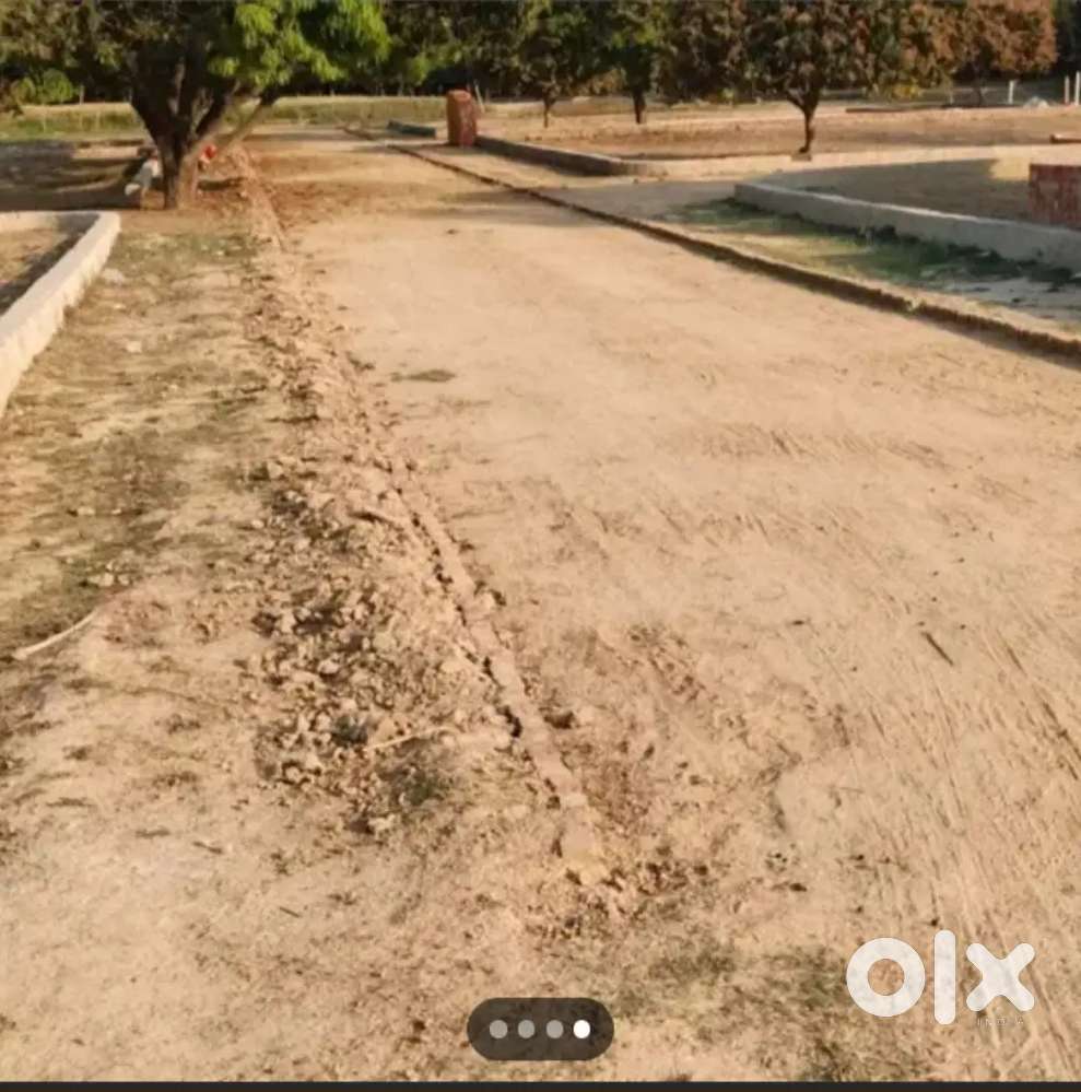 Mahoba meiin best se best plote and zameen available Hai