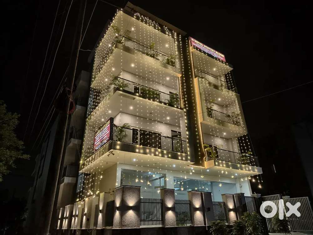 Hotel Mai zarurat hai housekeeping boy / service boy/ front office