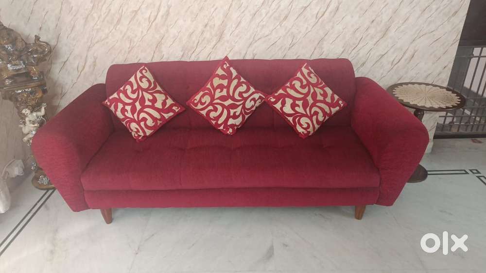5 seater Sofa set in excellent condition