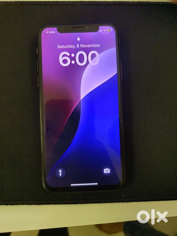 iPhone XS- Gold(64 gb)