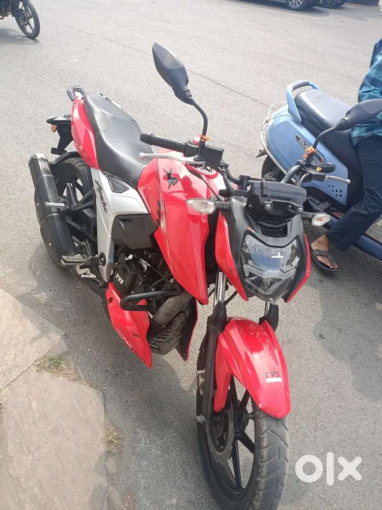 अर्जेंट बेचना है, बाइक बिल्कुल नई की नई हैं, मात्र 22000 चली है