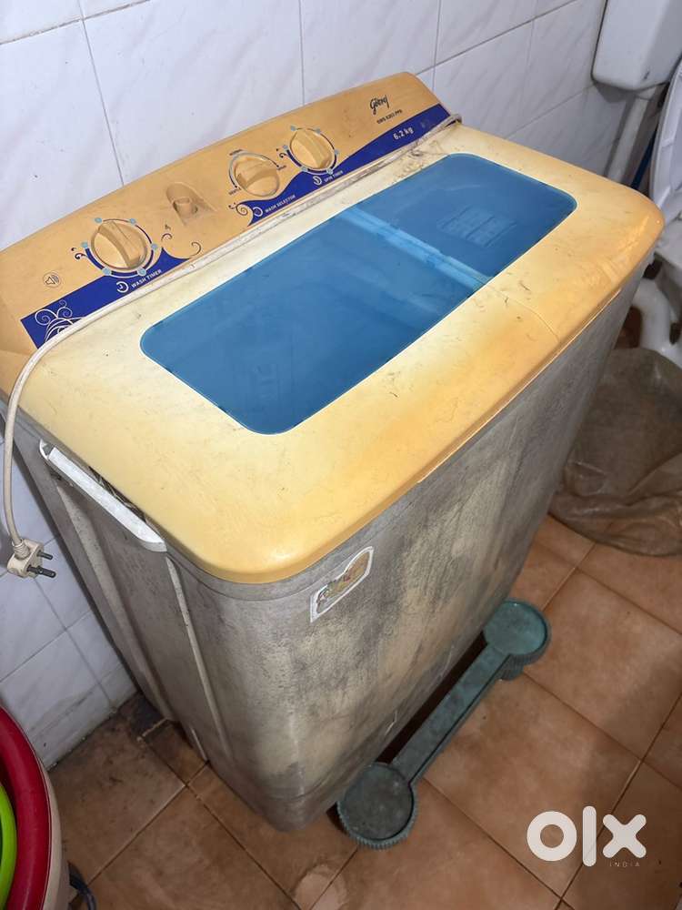 Godrej washing machine 6.2 Lt semi automatic