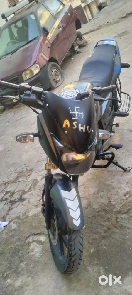 Pulsar 125- smooth & well maintained.