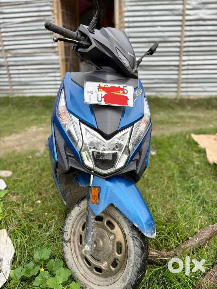 One handed used.only serious buyer only DM
