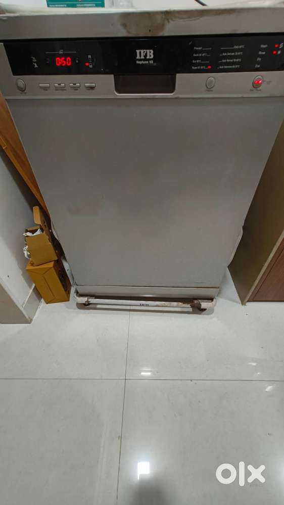 IFB DISHWASHER IN PERFECT WORKING CONDITION