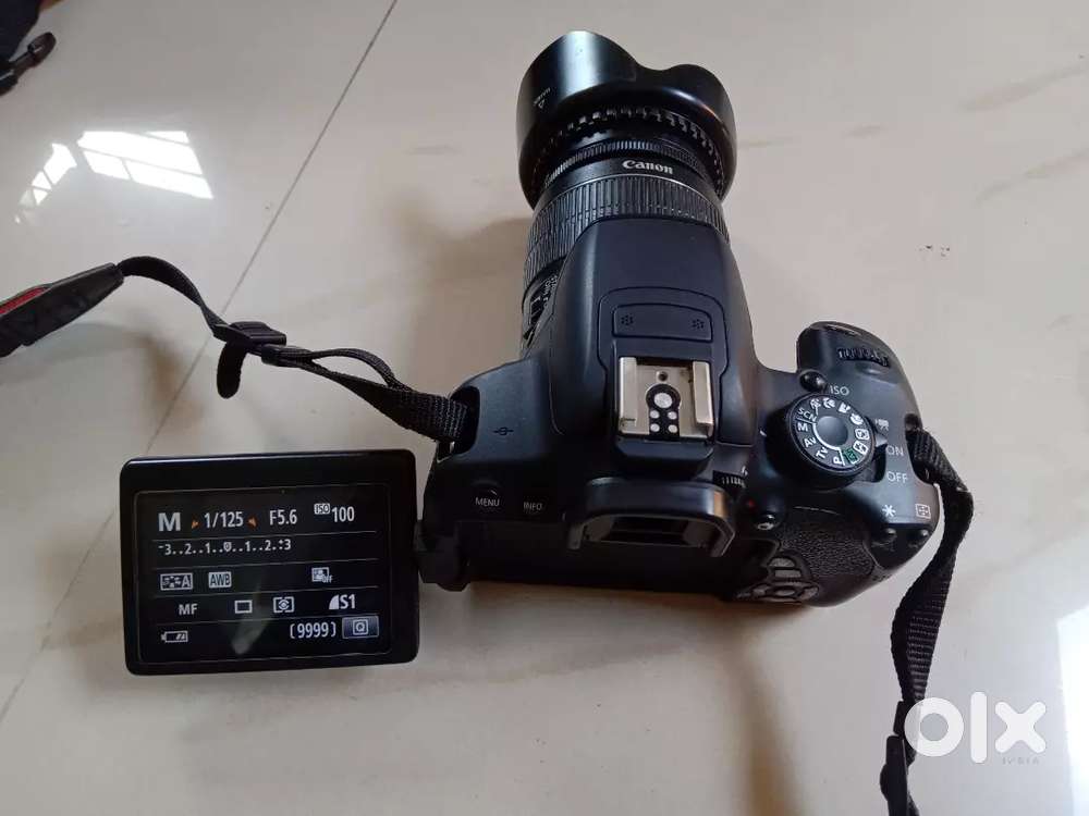 Canon 700D only 25000/- with All accessories