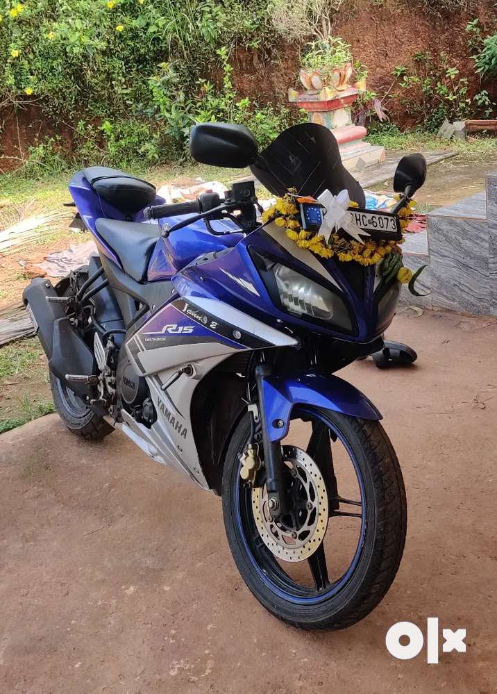 R15 V2 ,40000km Running,both New Tyre, All Documents clear