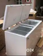 Double door freezer
