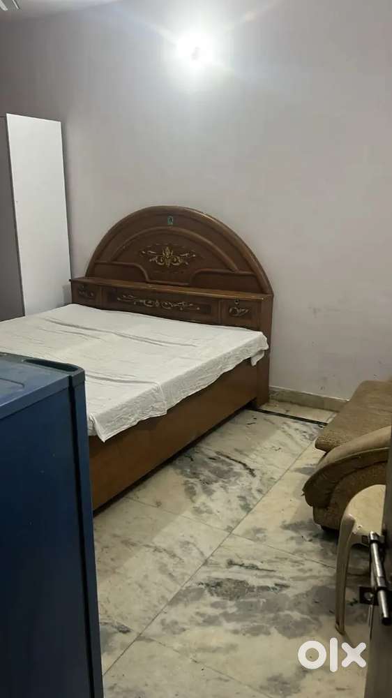 Fully furnished room for urgent rent  no brokerage fully independent