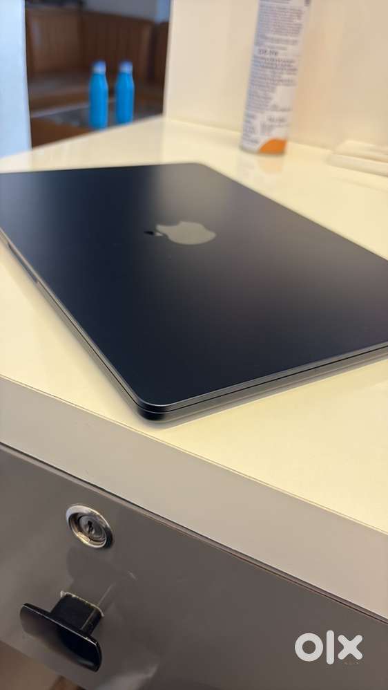 Apple MacBook Air M2  16GB RAM  256GB SSD  2 Months Old  Like New