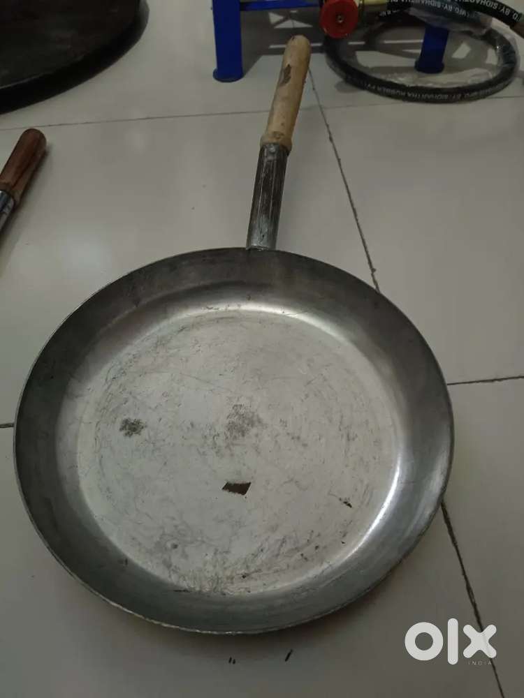 Iron frying pan