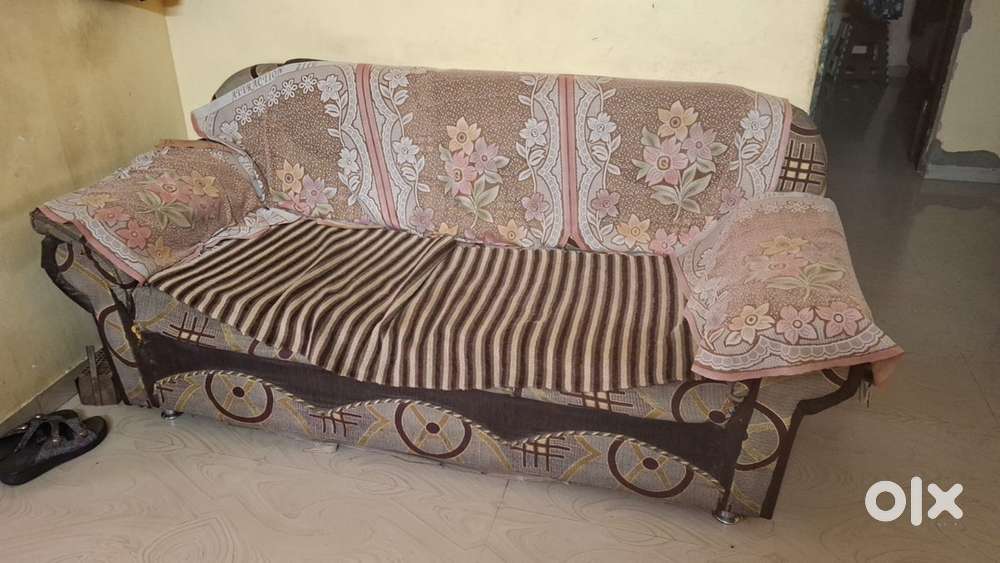 Sofa sell 3 seat 2 pic