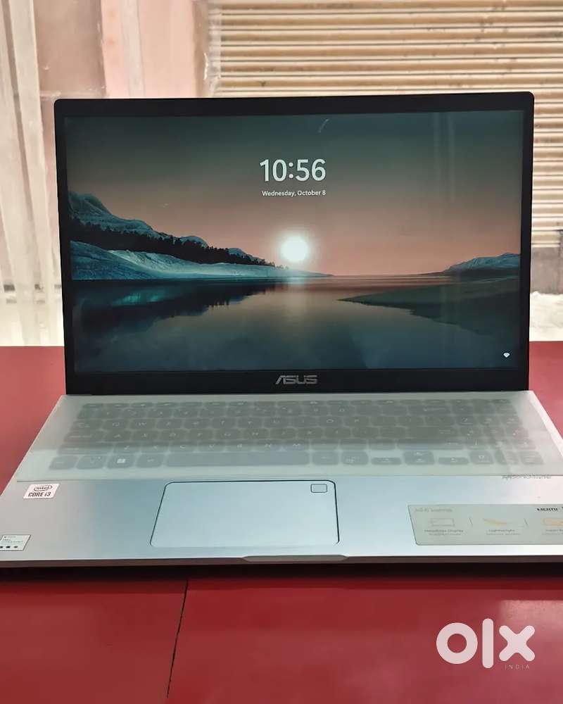 Asus Vivobook laptop