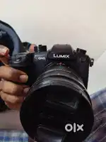 Panasonic Lumix GH5 with L-Vlog Activated