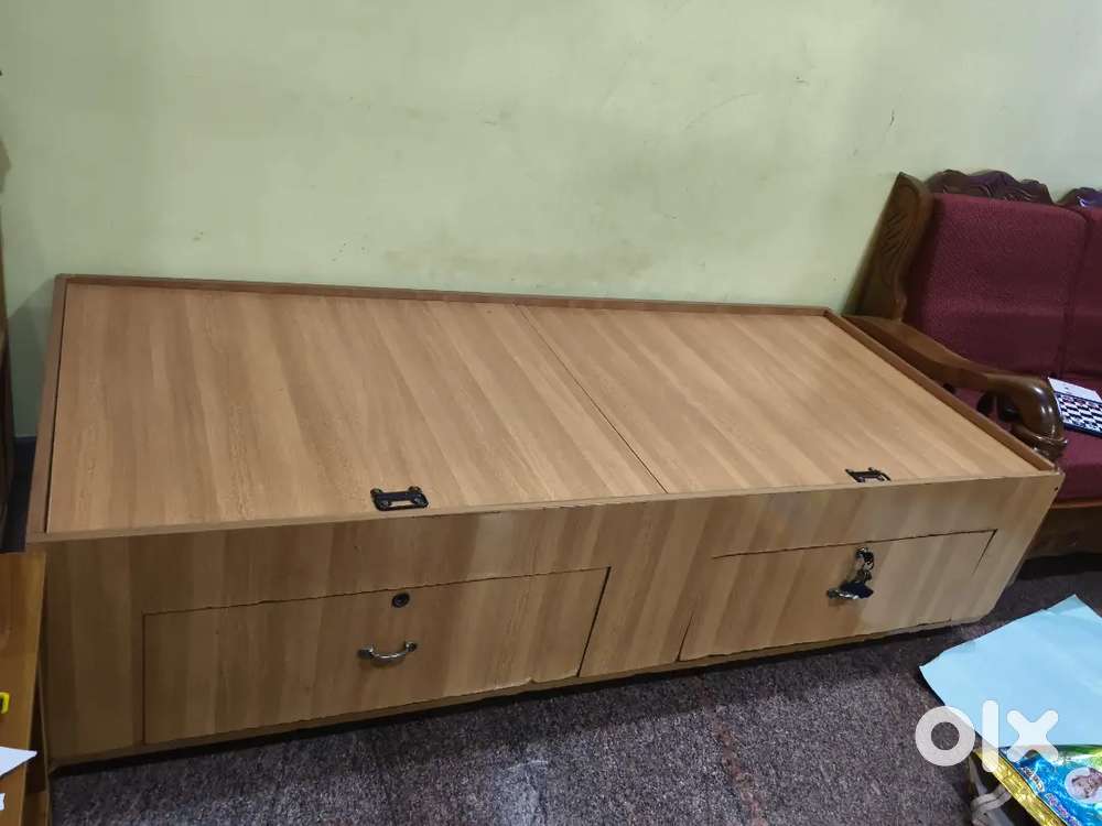 Single cot and double cot