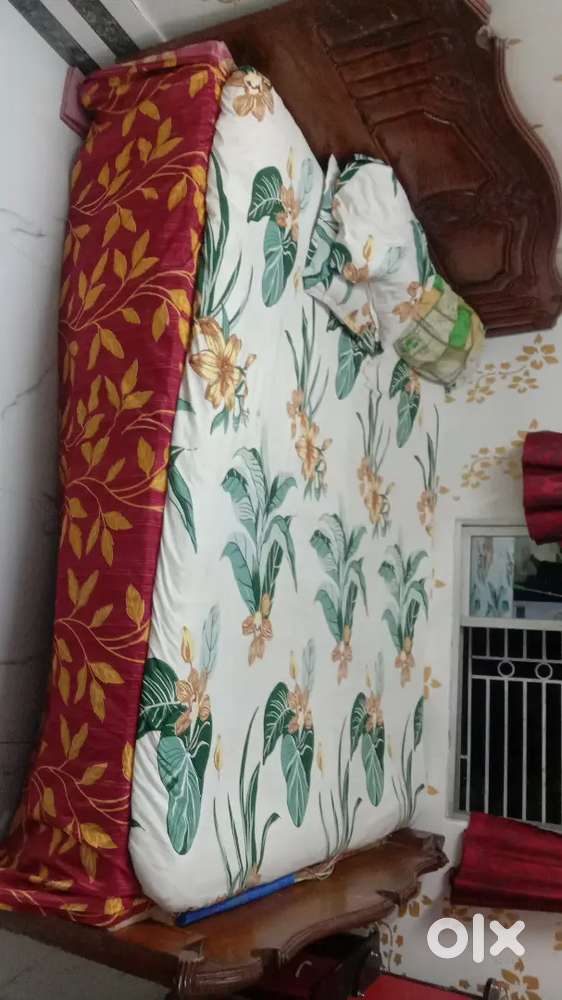 Bed, Almirah, Showcase and dressing table