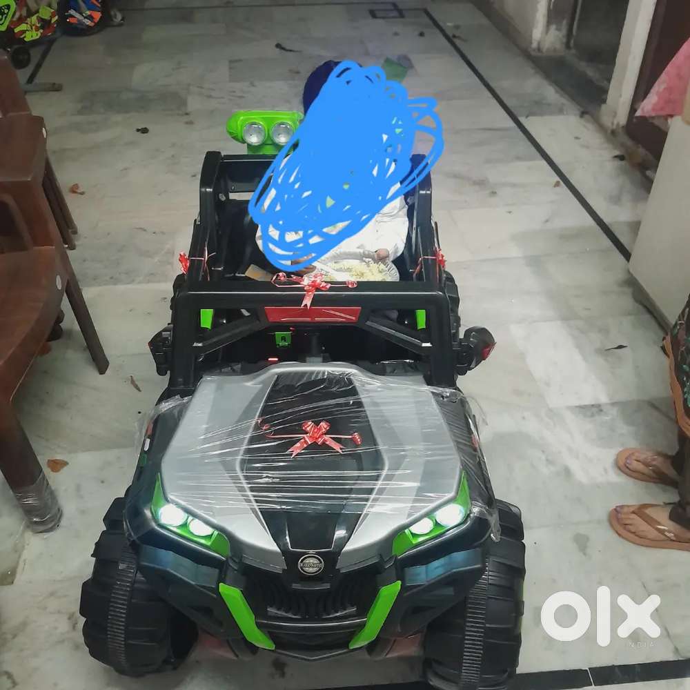 Toy car battery wali