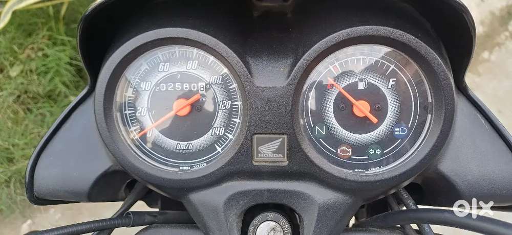 2024 Nov self start 100 cc brand new like 5 years insurance