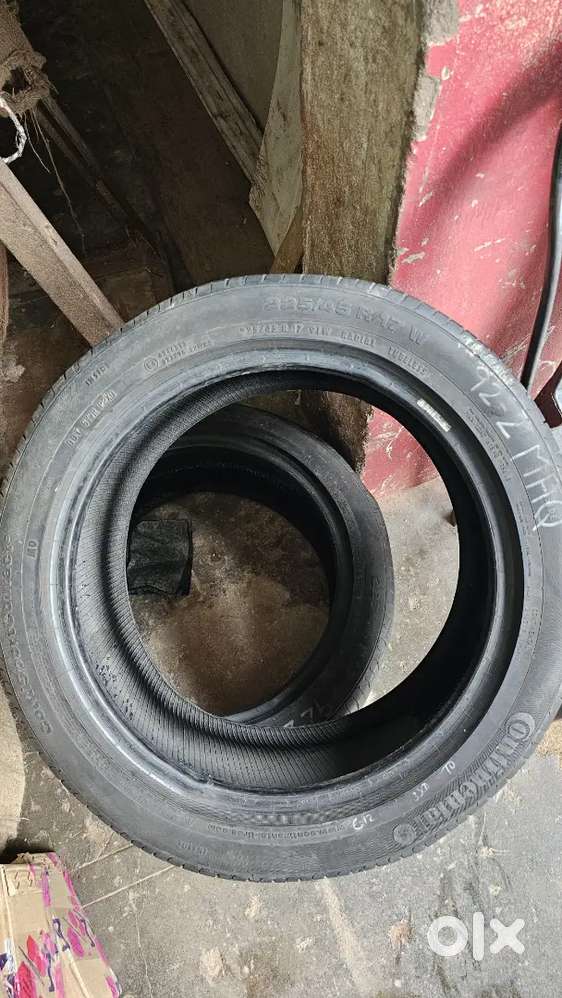 Creta 225 45 R17 Tyres for Sale 95% thread