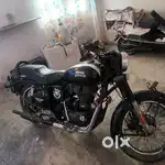 Gadi Jyda Nahi Chlti Hai Ghar Par Rahti Hai Shif New Condition me hai