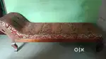 Divan Coat, computer table