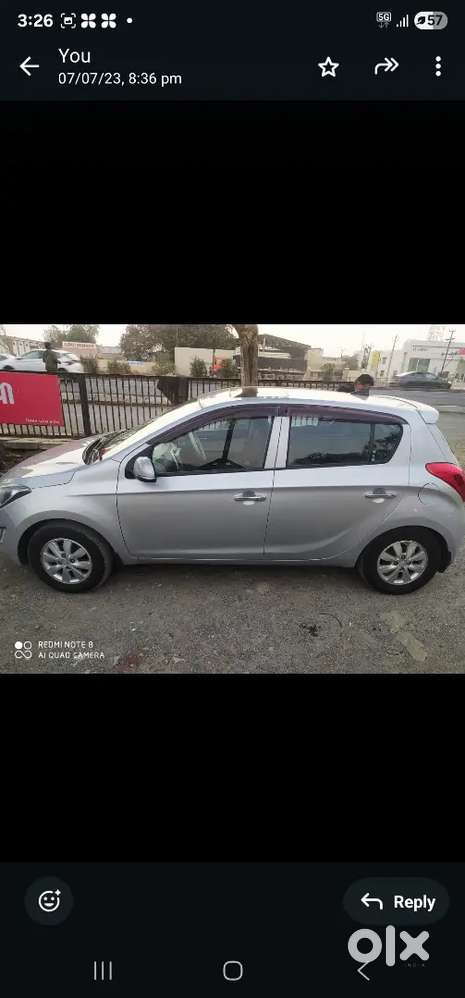 I20 top model with moon sunroof   and push start button