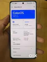 Oppo Reno 8t curved display