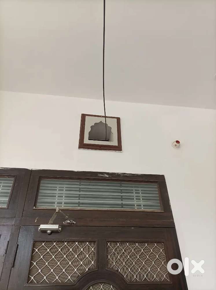 1BHKflat for family& girls