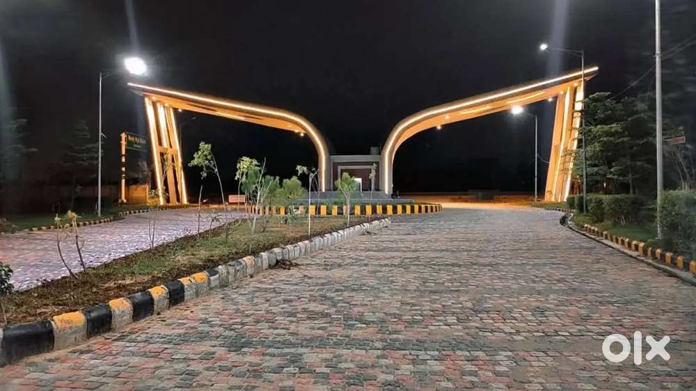 लुलु मॉल मेदांता हॉस्पिटल से 10 मिनट कि दूरी पर अप्रूव्ड प्लाट