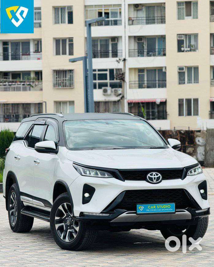 Toyota Fortuner Legender 4X4 AT 2.8, 2021, Diesel