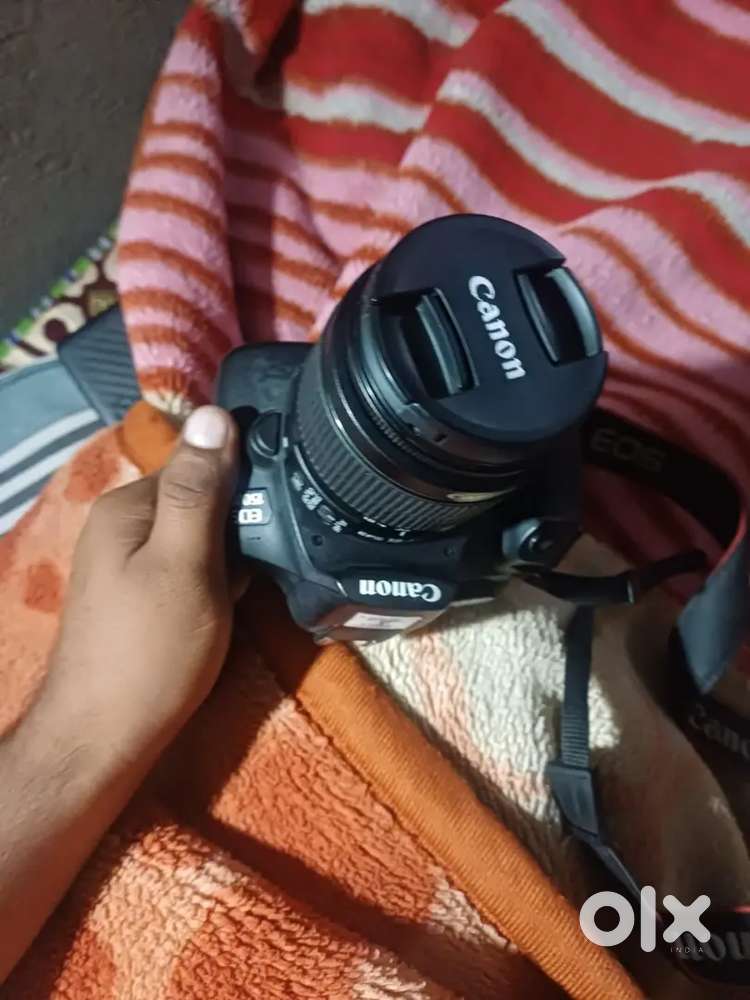 Canon EOS 1500D DSLR Camera Body+ 18-55 mm IS II Lens on