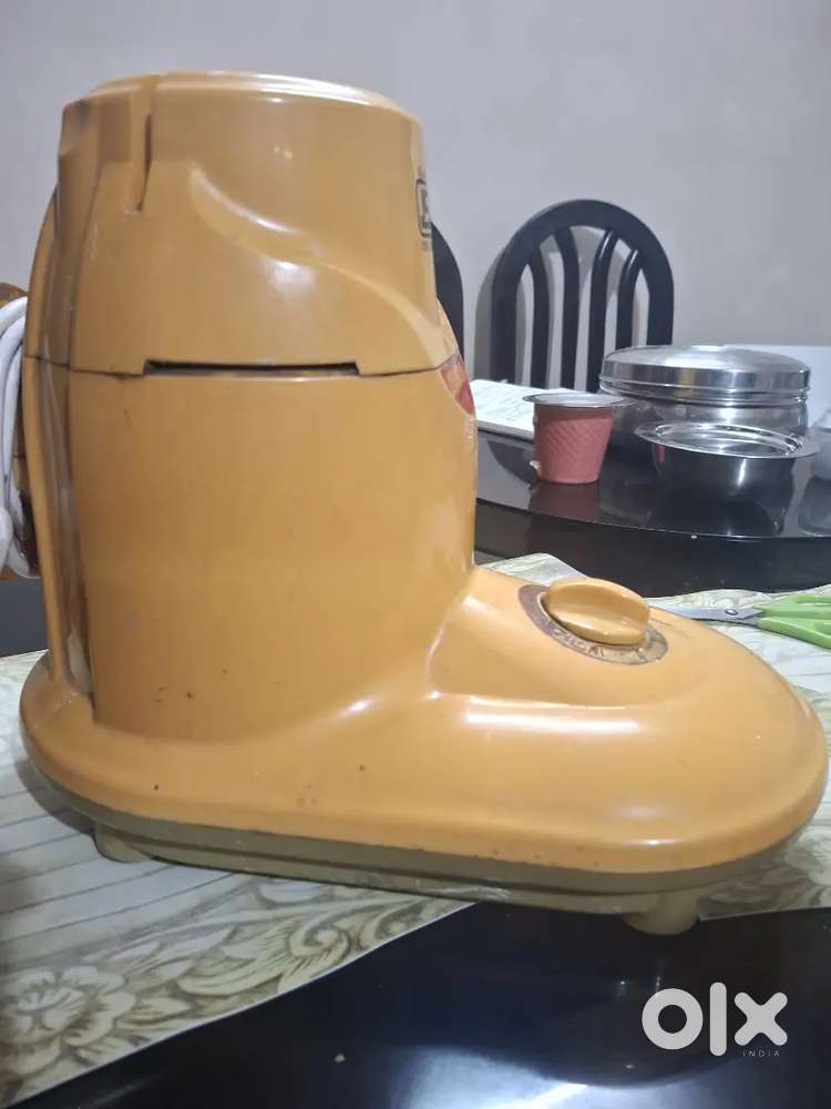 Mixer grinder with 3 Jars in Working Condition