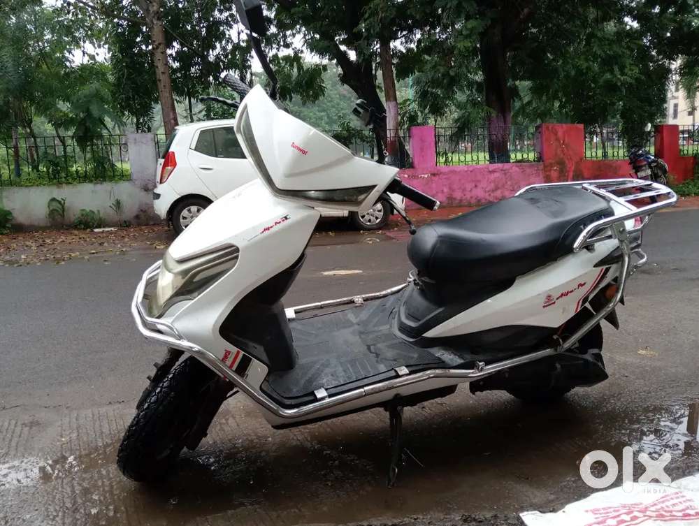 Tunwal Electric Scooter EV