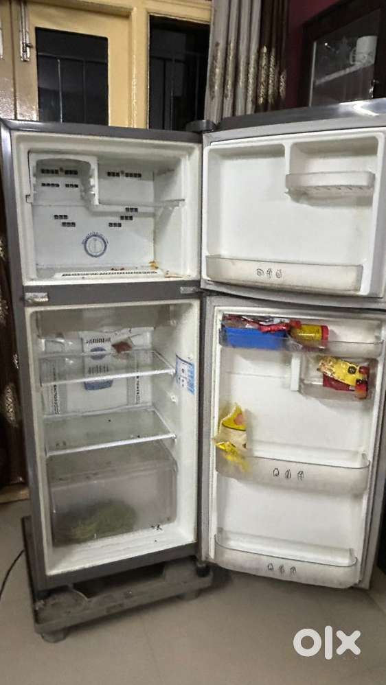 Wirlpool 220 L double door