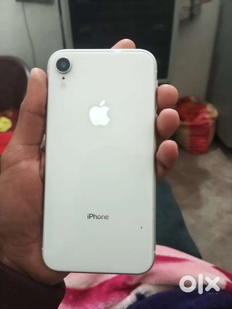 Iphon 10R  true  tone on best conditon