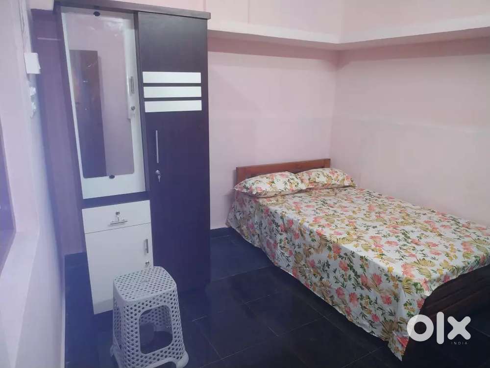 2 bhk furnished house only for ladies near,suntech,digital university