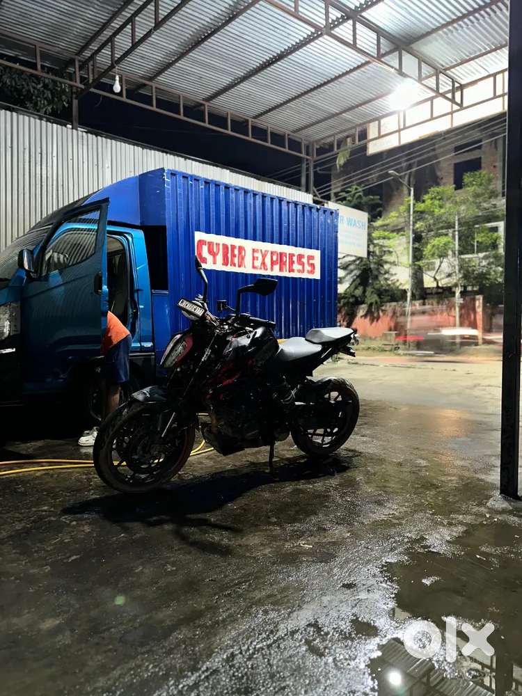 Duke 200 bs 6