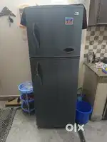 LG fridge double door in working condition