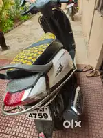 White Activa i