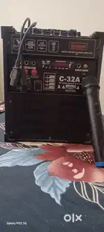 Stranger Amplifier system with wireless mic