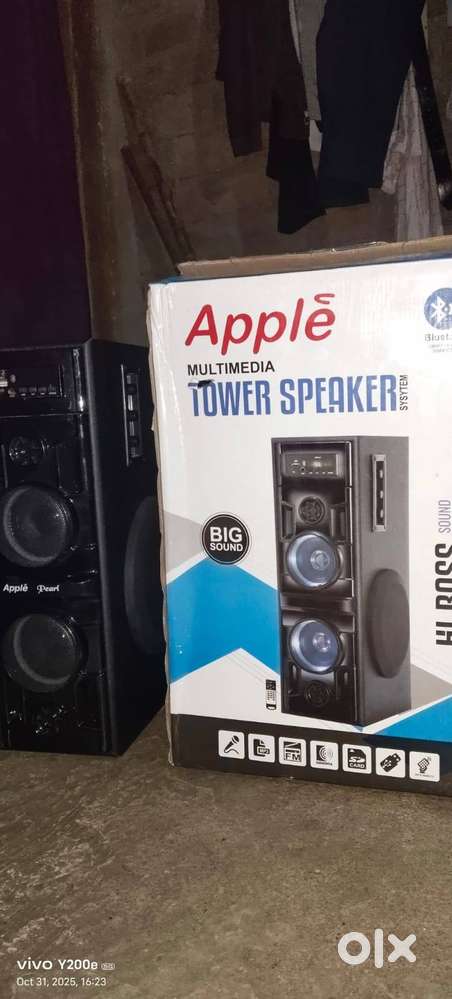 Apple tower speaker 10 day old