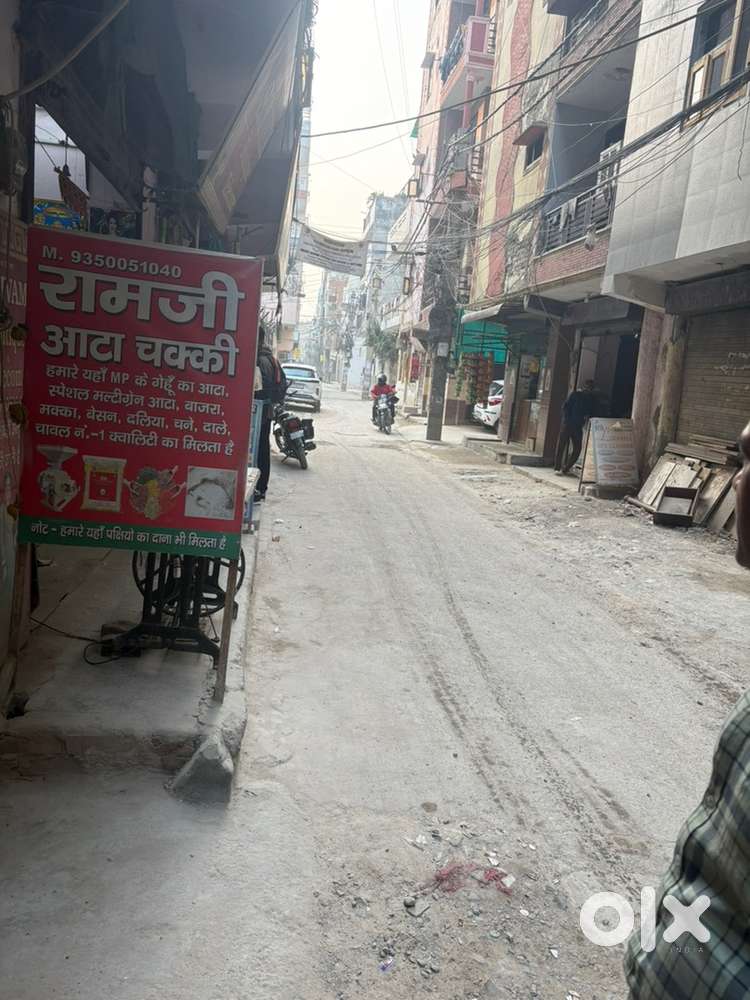 Ready to move shop available in prime location