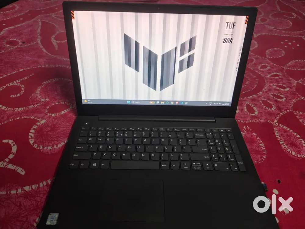 Lenovo IdeaPad with original box and accessories + Cooling pad