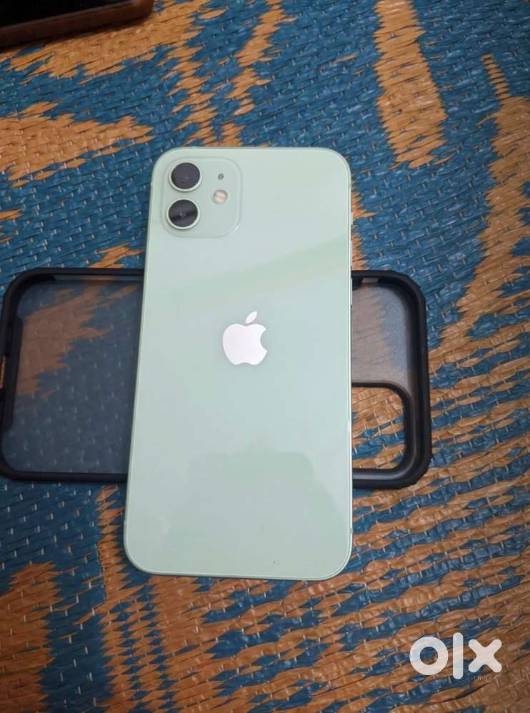 Apple iPhone 12 (64GB) - Green