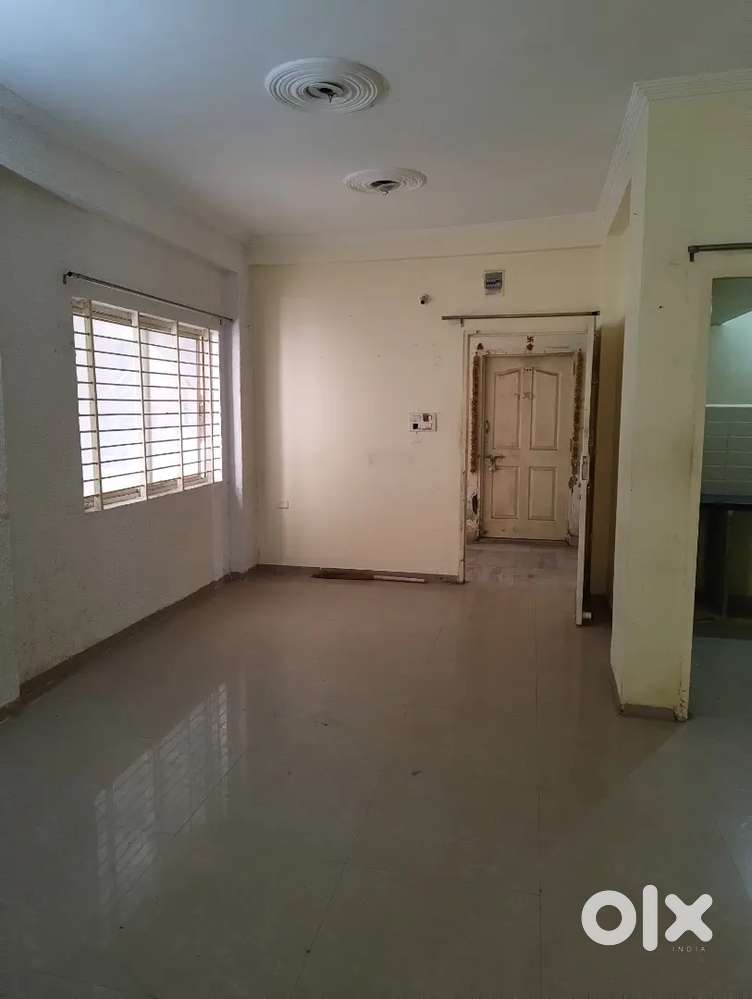 2 bhk flat in Kolar road