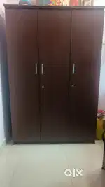 Three door wadrobe