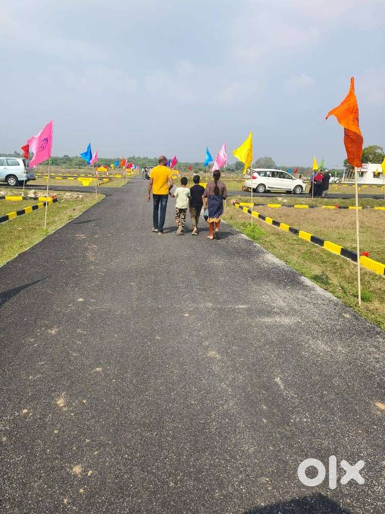 Invest in Your Future : Prime Plots for SALE Near Parandur Aiport ️