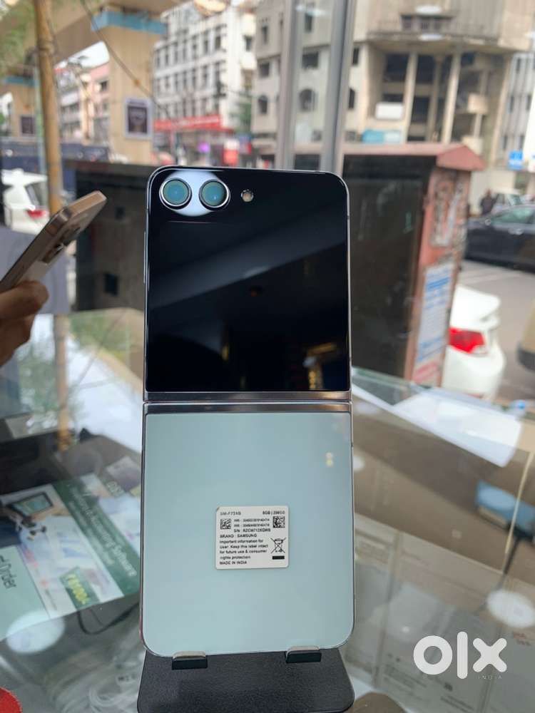 Samsung Z Flip 5 8/256 gb mint (jain mobile) (display line)