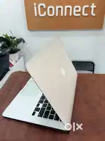 Mac book air 1466 core i5 8gb Ram 256gb Storage