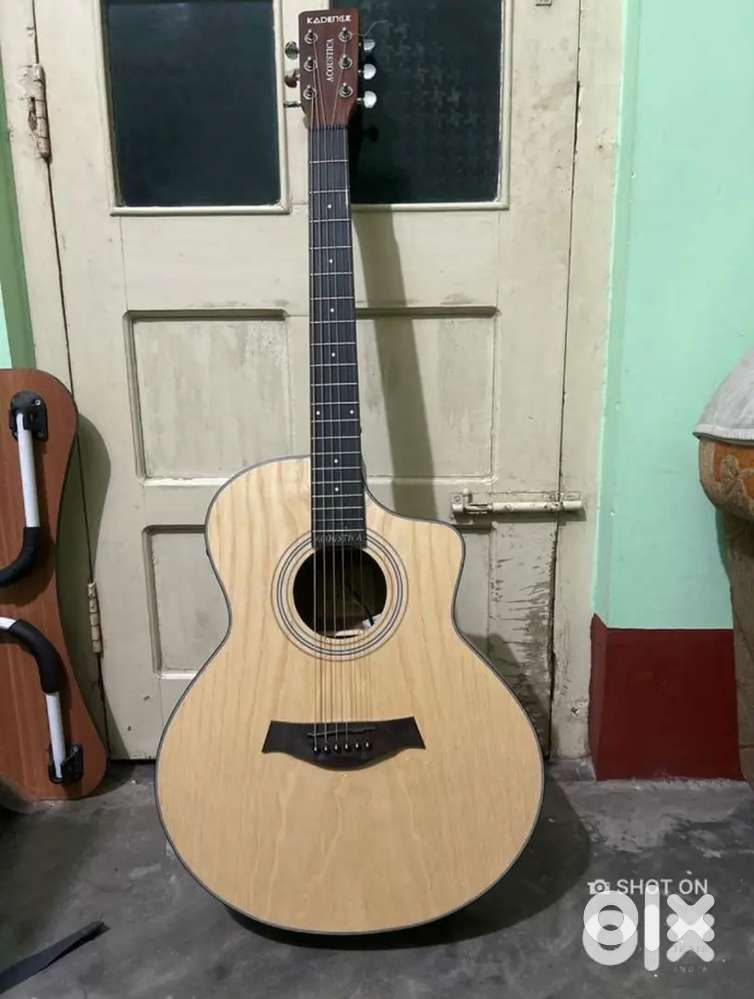 Kadence Acoustic Guitar